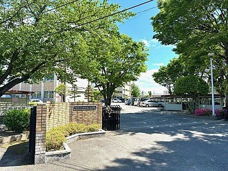 福島市立第一中学校 1050m