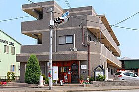 カーサ・ラベーテ　角  ｜ 兵庫県神戸市西区伊川谷町潤和（賃貸マンション2LDK・3階・57.00㎡） その1