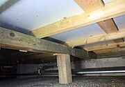 中古住宅の3大リスクである、雨漏り、主要構造部分の欠陥や腐食、給排水管の漏水や故障を2年間保証します。その前提で床下まで確認の上でリフォームし、シロアリの被害調査と防除工事もおこないます。
