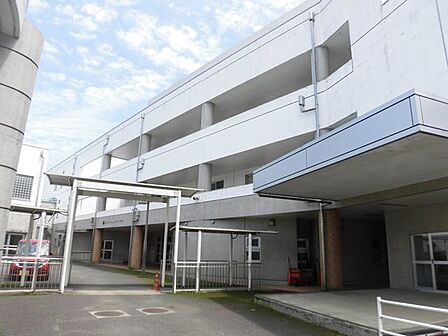 【小学校】狭山市立入間川小学校まで徒歩13分(1000m)