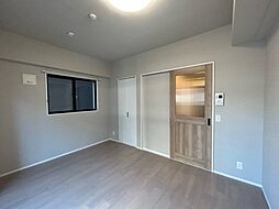 UN ROOM 2階1Kの室内