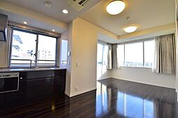 プラウドタワー覚王山 7階3LDKのリビング/ダイニング