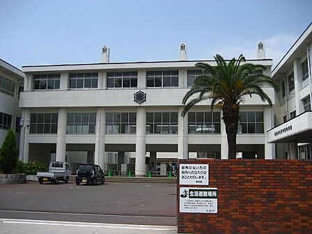 広島市立楽々園小学校932m