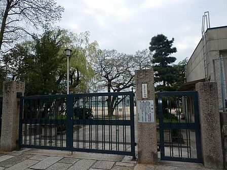 広島市立千田小学校？457m