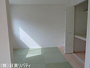 やっぱり落ち着く和室もあります