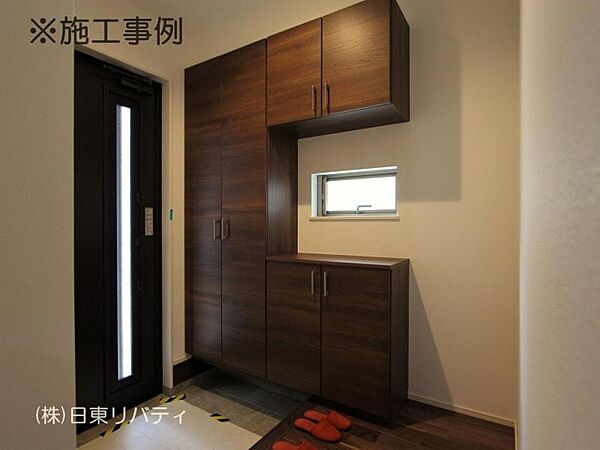 玄関を拡大表示