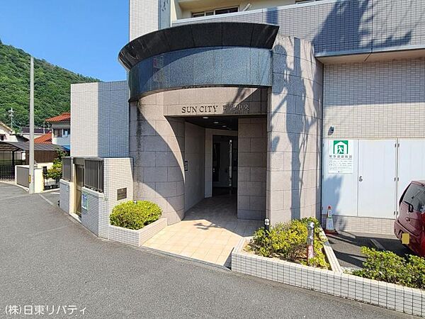 エントランスを拡大表示
