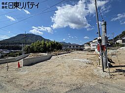 安佐北区亀山6丁目 3