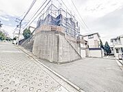 月日が経つ事で「近くにあるもの」から「家の財産」となります。生活の本拠地となり新しい生活の始まり！！家族の笑顔溢れるお家は帰るのが楽しみになりそうですね。そんな未来を描く生活はこの物件から始まります！