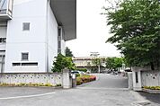 狭山市立西中学校（868m）
