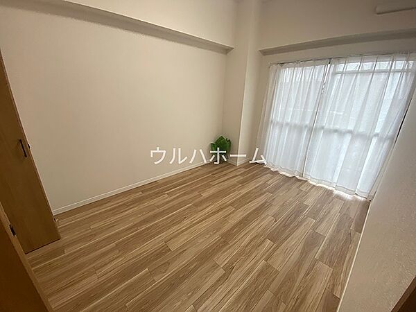 寝室を拡大表示