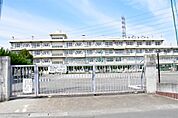 川越市立泉小学校（800m）