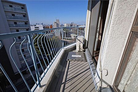 南西側バルコニー［2025年12月16日撮影］