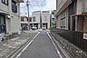 外観：物件の東側前面道路（南側から）［2027年7月14日撮影］