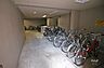 駐車場：屋内に設けられた駐輪場