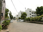 座間市立ひばりが丘小学校300m