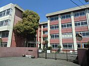 藤沢市立高倉中学校870m