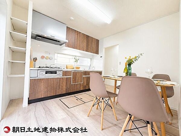 リビング/ダイニングを拡大表示