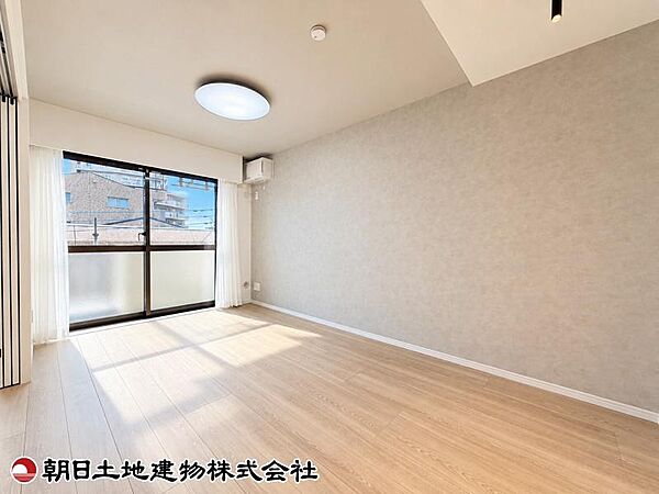 リビング/ダイニングを拡大表示