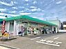 周辺：ドラッグスギヤマ南陽店■医薬品・化粧品・日用雑貨などを取り扱っており、処方箋の受け取りも可能です。食品もあるので、とても便利ですね！ 740m