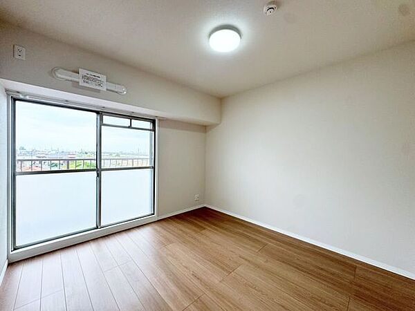 洋室を拡大表示