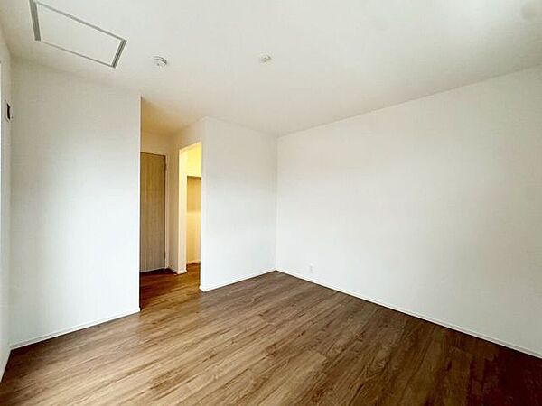 洋室を拡大表示