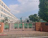 名古屋市立大野木小学校■年間を通してさまざまな行事が予定されています。授業参観もあり、子ども達の充実した学校生活を見学することもできます。 750m