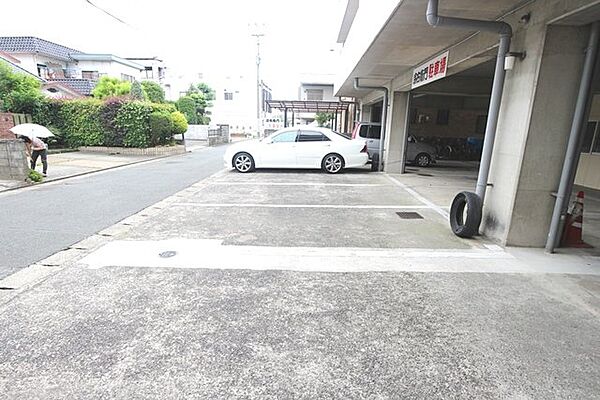 画像22:駐車場があります