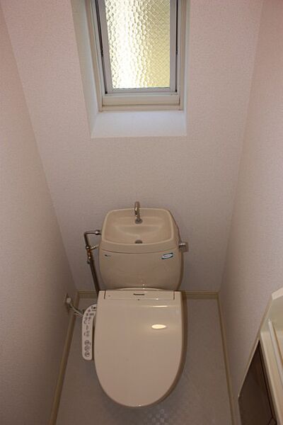 画像13:コンパクトで使いやすいトイレです