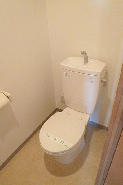 画像27:ゆったりとした空間のトイレです