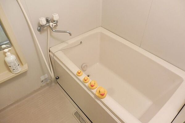 画像5:コンパクトで使いやすいお風呂です