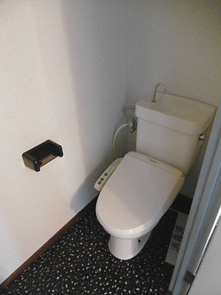 画像24:落ち着いたトイレです