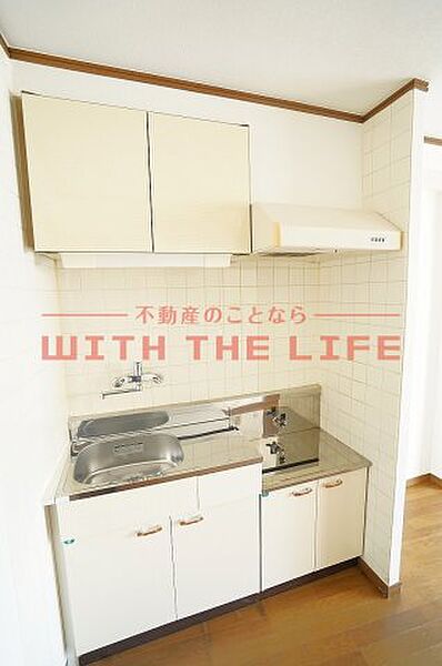 画像12:コンパクトなキッチンで掃除もラクラク