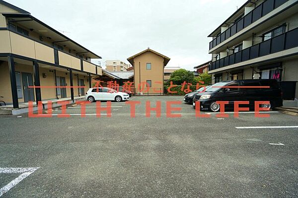 画像10:駐車場に車を止められます