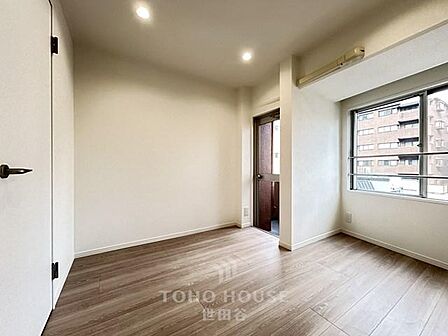 住まう方でカスタマイズしていただけるシンプルなデザインの内装。ご自身で素敵な空間を創り上げられます。
