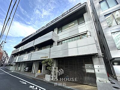 外観：オーナーチェンジ物件です。「飯田橋」駅まで徒歩4分の立地！是非お気軽にお問い合わせくださいませ。