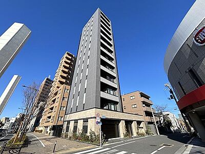 外観:角部屋・南東向き。ペット飼育相談可。是非お気軽にお問い合わせください。 外観:角部屋・南東向き。ペット飼育相談可。是非お気軽にお問い合わせください。