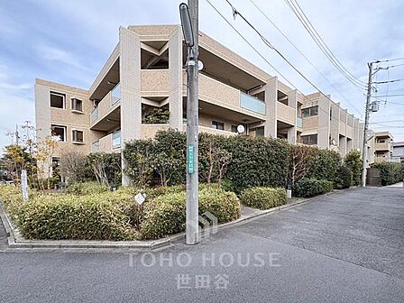 リノベーション履歴あり!最上階・3方角部屋です♪◇閑静な邸宅地◇約24m2のルーフバルコニー付き◇