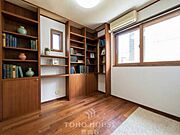 家具の配置のし易い室内です。趣味の部屋としても充分な広さを確保しております(CG加工有)