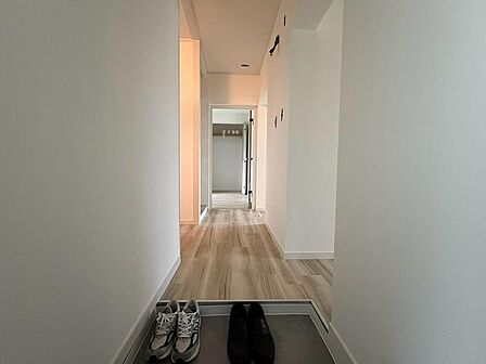 最上階・角部屋、陽当たり良好◎2駅利用可能。是非お気軽にお問い合わせください。