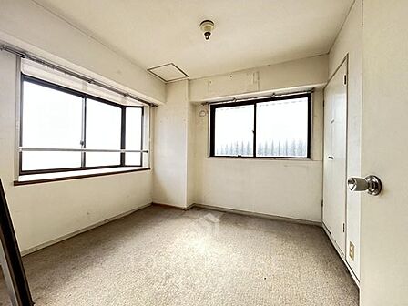 内装プラン作成中です。南向き・角部屋住戸。是非お気軽にお問い合わせください。