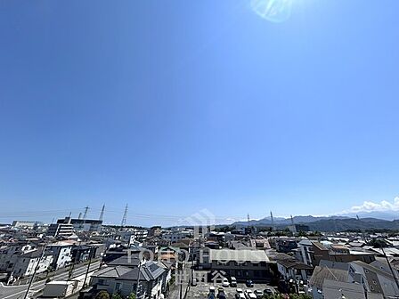 新規リフォーム物件!南東角部屋・陽当り、通風良好です。是非お気軽にお問い合わせください。