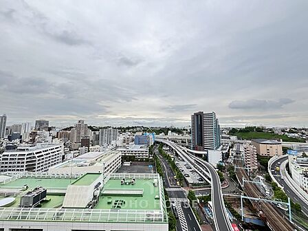 17階部分、南東・南西角住戸。眺望良好!リフォーム済。是非お気軽にお問い合わせください。