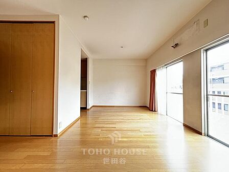 南側バルコニーのため、陽当り良好。複数路線利用可。是非お気軽にお問い合わせください