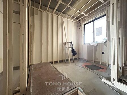 新規リノベーション(26年9月完工)南向き住戸。スーパーまで徒歩1分。是非お気軽にお問い合わせください