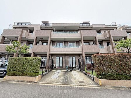 新規リノベーション(26年9月完工)南向き住戸。スーパーまで徒歩1分。是非お気軽にお問い合わせください