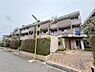 外観：新規リノベーション(26年9月完工)南向き住戸。スーパーまで徒歩1分。是非お気軽にお問い合わせください