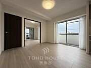 新規リノベーション(26年6月完工)風通し良好な角部屋住戸。是非お気軽にお問い合わせください。