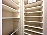 収納：2025年8月竣工後未入居。東京タワーを望む天高2.9mの49階プレミアムフロア