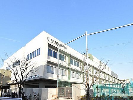 世田谷区立多聞小学校まで約495m